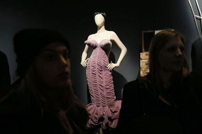 Un vestido de la colección Class XE9 X de Jean Paul Gaultier.
