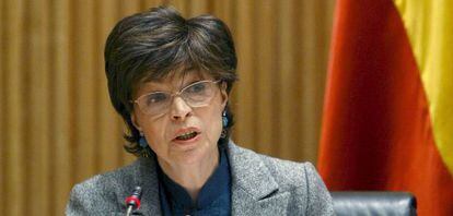 Carmen Martínez, en una comisión del Congreso de los Diputados en 2008.