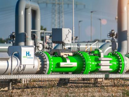 Gasoducto de producción de energía renovable de hidrógeno verde.