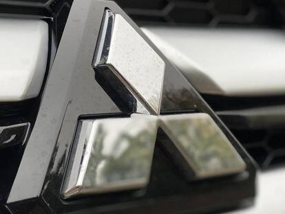 Nissan estudia vender su participación de Mitsubishi Motors, según Bloomberg