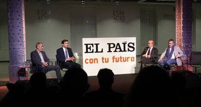 De izquierda a derecha, Mariano Fernández Enguita, Carlos Bertrán, Mariano Jabonero y Javier Fesser.