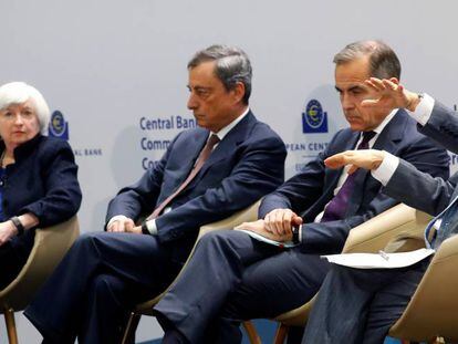¿Tienen demasiado poder los bancos centrales?