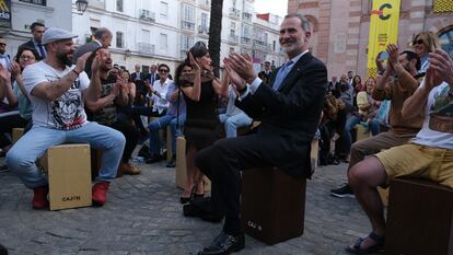 Cadiz 27/03/23 Concierto de cajones al aire libre delante del el rey Felipe y la reina letizia tocando la caja flamenca Falla. foto.Alejandro Ruesga