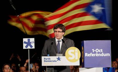 El presidente de la Generalitat, Carles Puigdemont, en un mitin el pasado 22 de septiembre, en San Cugat (Barcelona).