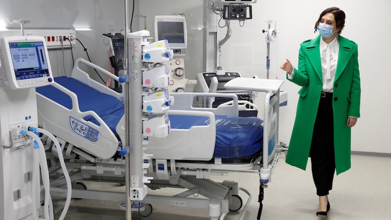 Isabel Díaz Ayuso, durante el acto de inauguración del hospital Isabel Zendal, este martes.