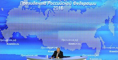 Putin responde a preguntas durante la rueda de prensa de fin de a&ntilde;o, este viernes en Mosc&uacute;.