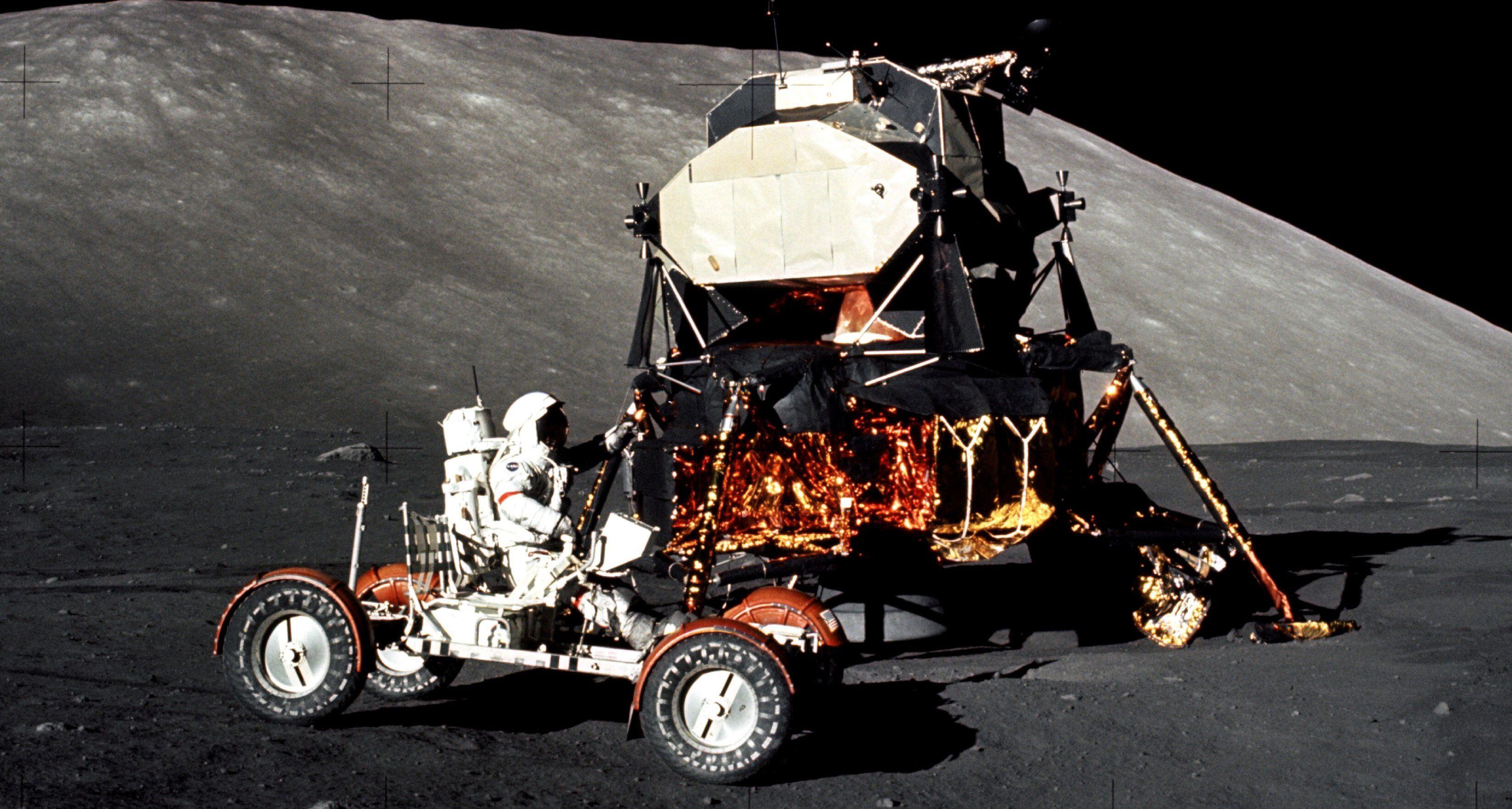 El vehículo de la NASA en la Luna.