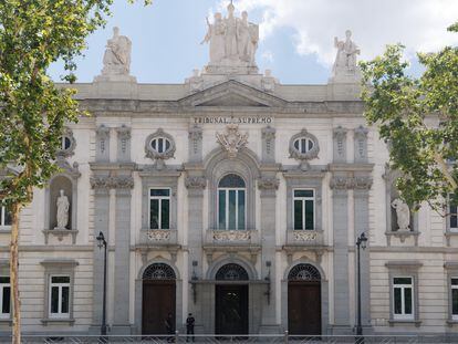 Fachada del Tribunal Supremo, en Madrid (España).