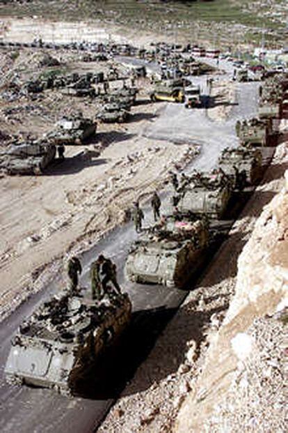 Blindados y tropas israelíes se desplegaban ayer en los alrededores de Belén.