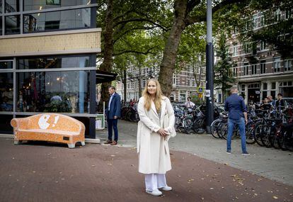 La princesa Amalia llega, el 5 de septiembre, a la Universidad de Ámsterdam para iniciar sus estudios