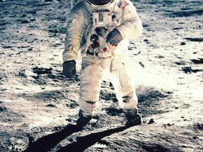 Edwin F. Aldrin, durante su paseo por la superficie de la Luna, en 1969.