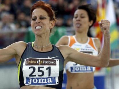 Natalia Rodríguez celebra su victoria en los 1.500m.