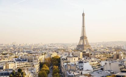 Vista de París con la torre Eiffel.
