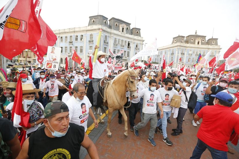 El candidato presidencial de Perú Libre, Pedro Castillo, en un mitin de campaña celebrado el 8 de abril pasado.