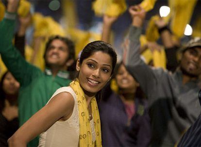 Freida Pinto, en un fotograma de <i>Slumdog millionaire.</i>