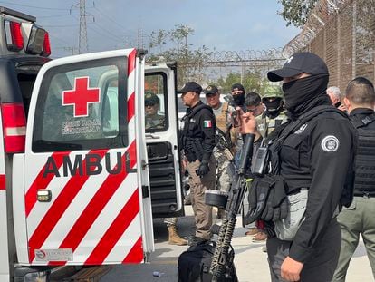 Autoridades mexicanas entregan a dos de los cuatro estadounidenses secuestrados en Tamaulipas.