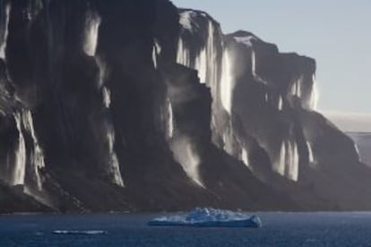 Cascadas en isla Decepción, en la Antártida.