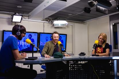 Quique Peinado, Manuel Burque y Henar Álvarez, en una grabación de 'Buenismo bien'.