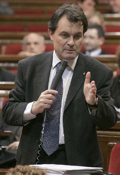 Artur Mas, durante su intervención en el Parlamento.