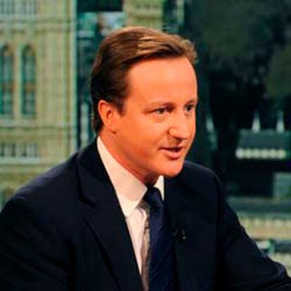 El líder <i>tory,</i> David Cameron, durante la entrevista de ayer en la BBC.