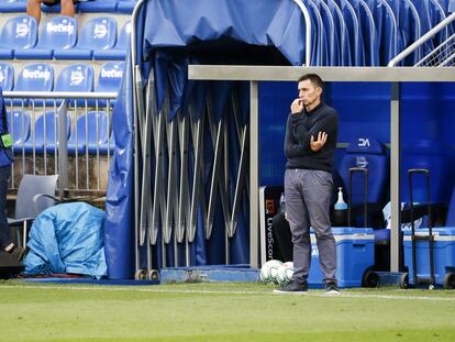 Asier Garitano, durante el partido entre el Alavés y el Granada esta semana en Mendizarroza.