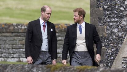 Guillermo y, a la derecha, Enrique de Inglaterra.