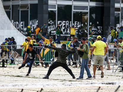 Un momento del asalto al palacio presidencial de Planalto, en Brasilia el pasado 8 de enero.
