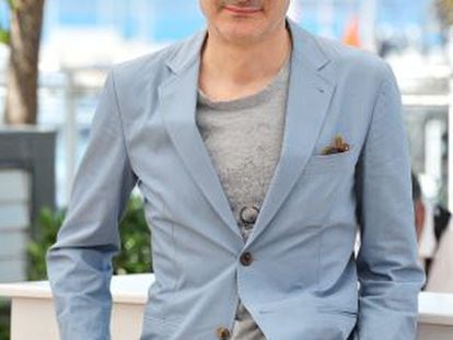 Olivier Assayas, presentando en Cannes 'Viaje a Sils Maria'.