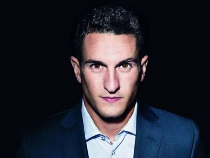 Koke, posando en exclusiva para ICON en un hotel madrileño.