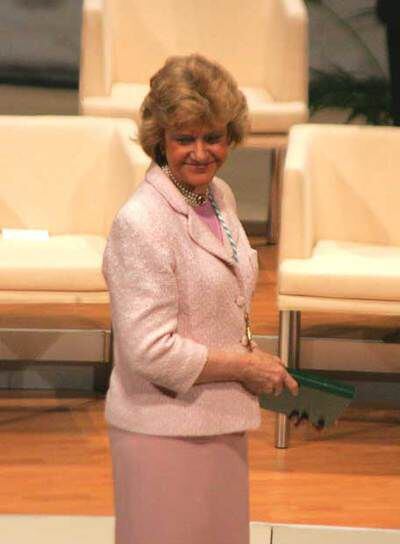 Soledad Becerril, cuando recibió la medalla de Andalucía en 2006.