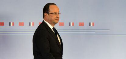 François Hollande se dispone a pronunciar un discurso en Rabat.