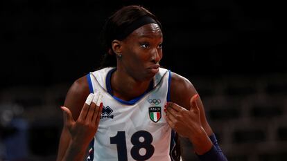 Paola Egonu, con la selección italiana de voleibol.