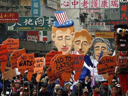 Protesta en Hong Kong contra la globalización, en la que participaron personas de toda Asia en diciembre pasado.