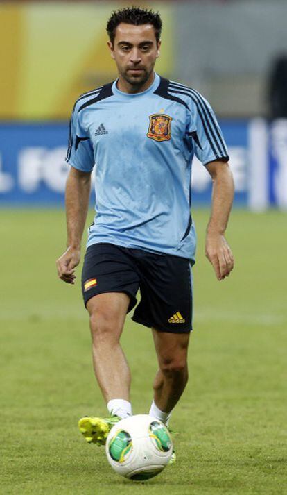 Xavi, durante un entrenamiento con la Copa Confederaciones.