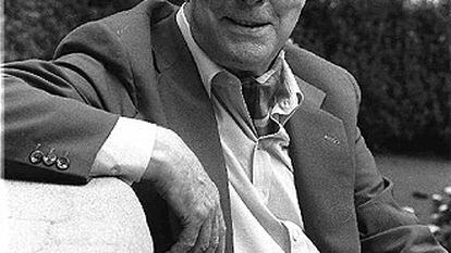 El escritor Eric Ambler (Londres, 1909).