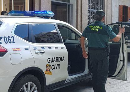 Detenido un hombre en Valencia tras clavar mortalmente a otro un destornillador en la cabeza