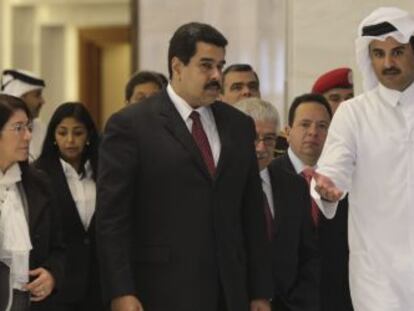 Nicol&aacute;s Maduro y el emir de Catar, Tamim bin Hamad al Zani.