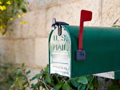 Algunos modelos cuentan con diseños vintage y retro, que aportan un toque decorativo al exterior del hogar. GETTY IMAGES.