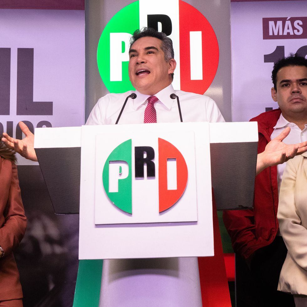 El presidente del PRI, Alejandro Moreno, propone cambiar la ley para que la  gente pueda armarse ante la inseguridad | EL PAÍS México