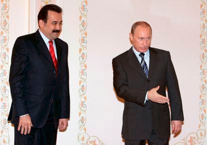 Maximov and Putin, in 2007 outside Moscow.