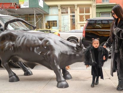 Kim Kardashian y su hija, North West, el pasado mi&eacute;rcoles en Nueva York.