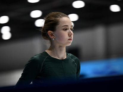 La patinadora rusa Kamila Valieva, en una imagen tomada este viernes en Pekín.
