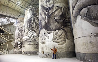 Murales de Guido van Helten en la bodega Solar de Samaniego.