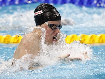 Lilly King en un momento de la final de 100 braza.