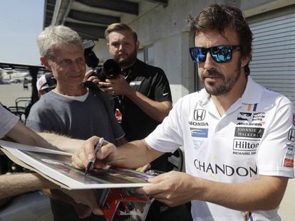 Fernando Alonso, en el Indianapolis Motor Speedway este lunes.