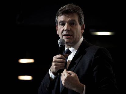 Arnaud Montebourg, candidato a las primarias de la izquierda francesa, en una conferencia el jueves en Par&iacute;s. 