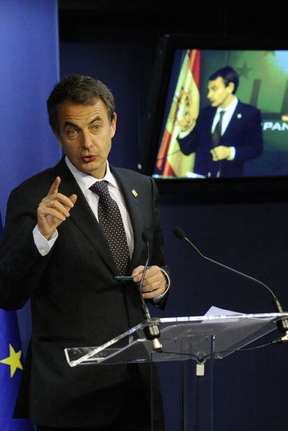 José Luis Rodríguez Zapatero, durante su rueda de prensa de ayer en Bruselas.