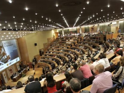 El Aula Magna de la Universidad Miguel Hernández de Elche, en una imagen de archivo.