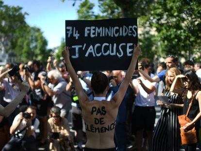 Manifestación contra la violencia machista en París.