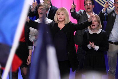 Catherine Jacob encarna a una líder de ultraderecha similar a Marine Le Pen en ‘Chez nous’.
